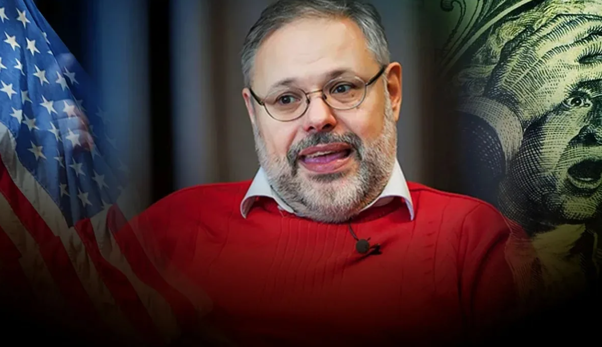 Грядет обвал рынков: экономист Хазин предупредил, кто не успеет уберечь деньги